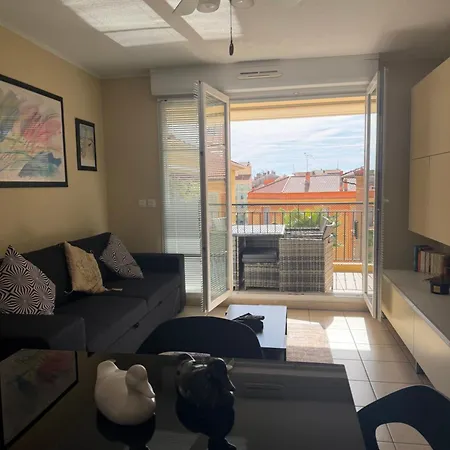 דירה Bilocale Centro, Terrazzo E Parking Privato *