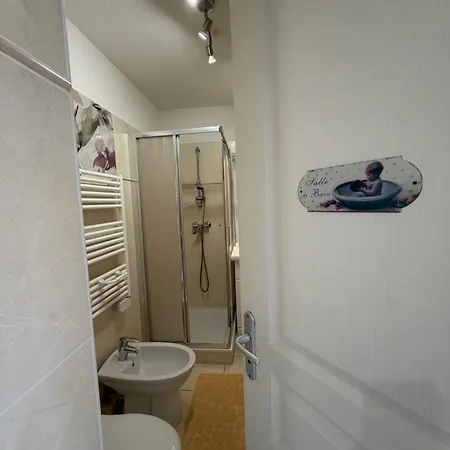 Bilocale Centro, Terrazzo E Parking Privato Apartamento *